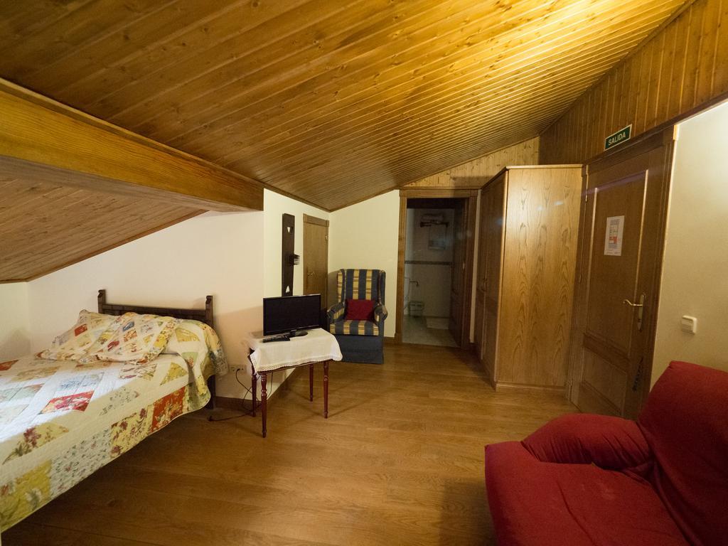 Casa Rural Martxoenea Landetxea Arruazu Exterior foto